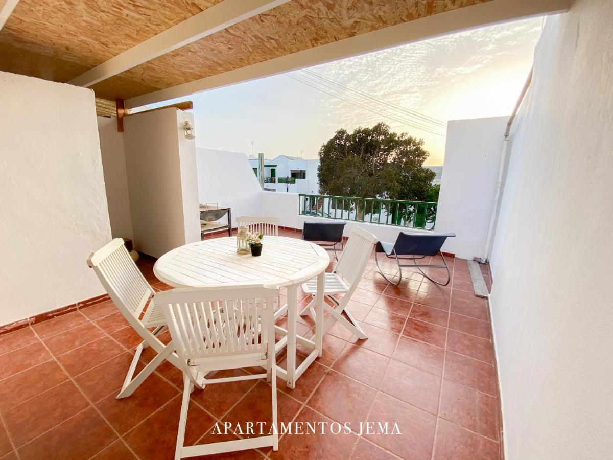 Jema, A Un Paso De La Playa Playa Blanca (Lanzarote)